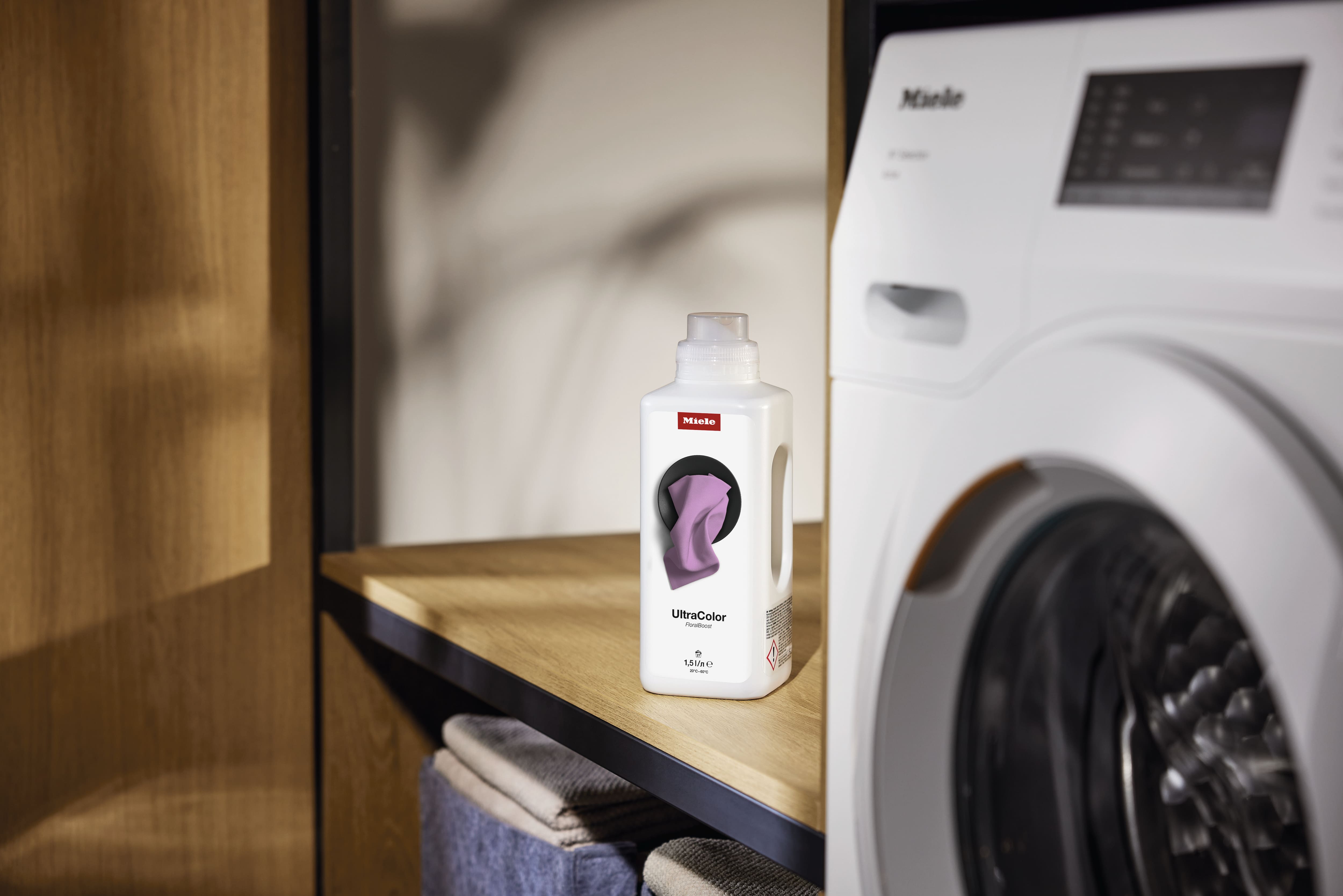 Miele - Set UltraColor FloralBoost – Środki piorące - 5 Miele - Set UltraColor FloralBoost – Środki piorące - 5