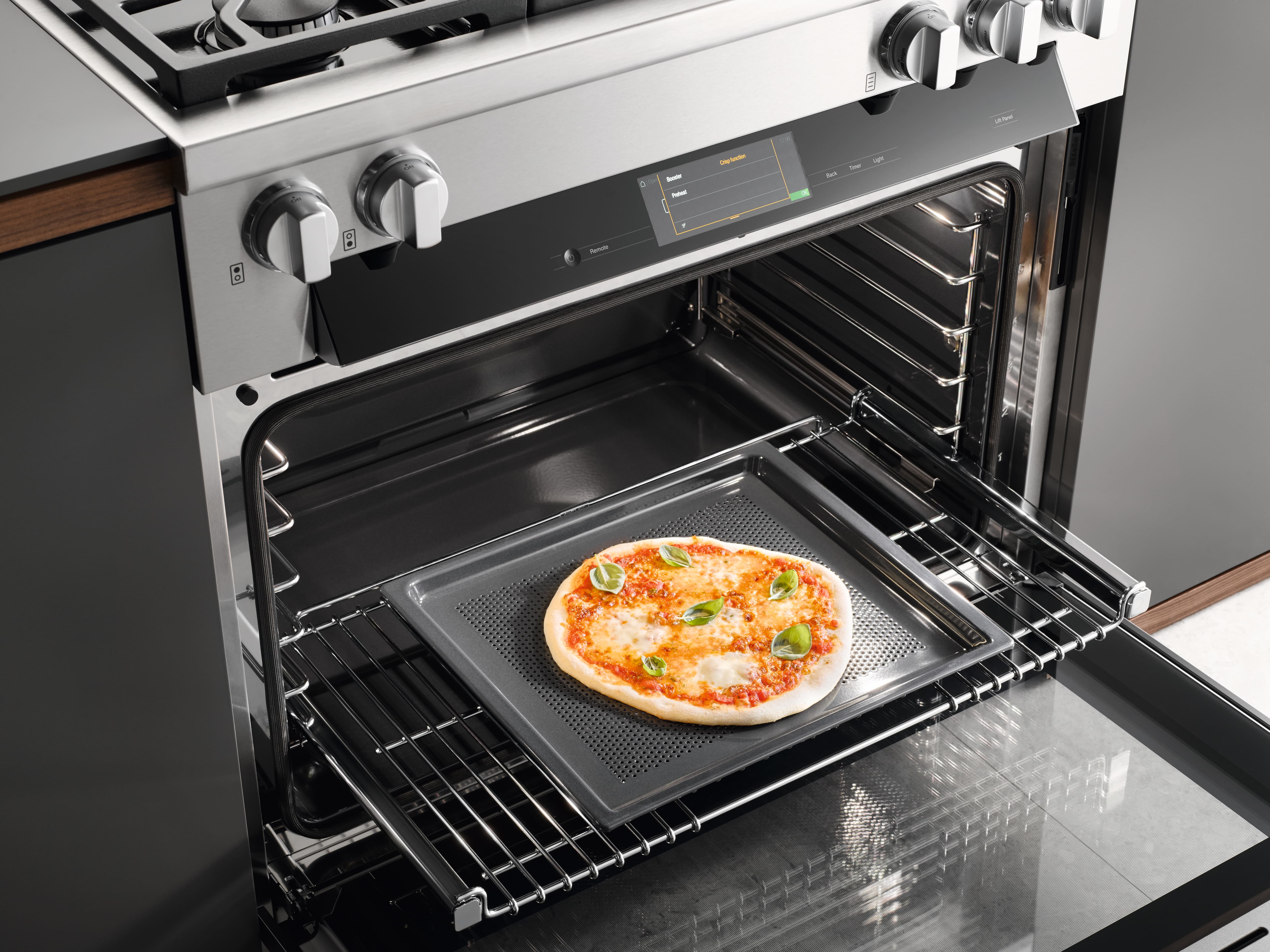 Targeted moisture reduction in compartment