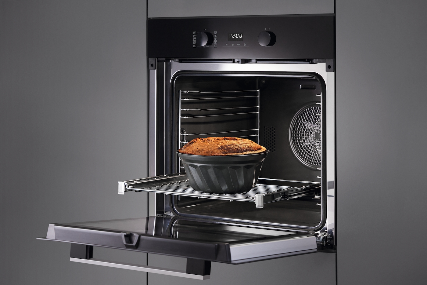 H 2457 B  Obsidian Black Oven product photo Laydowns Back View ZOOM