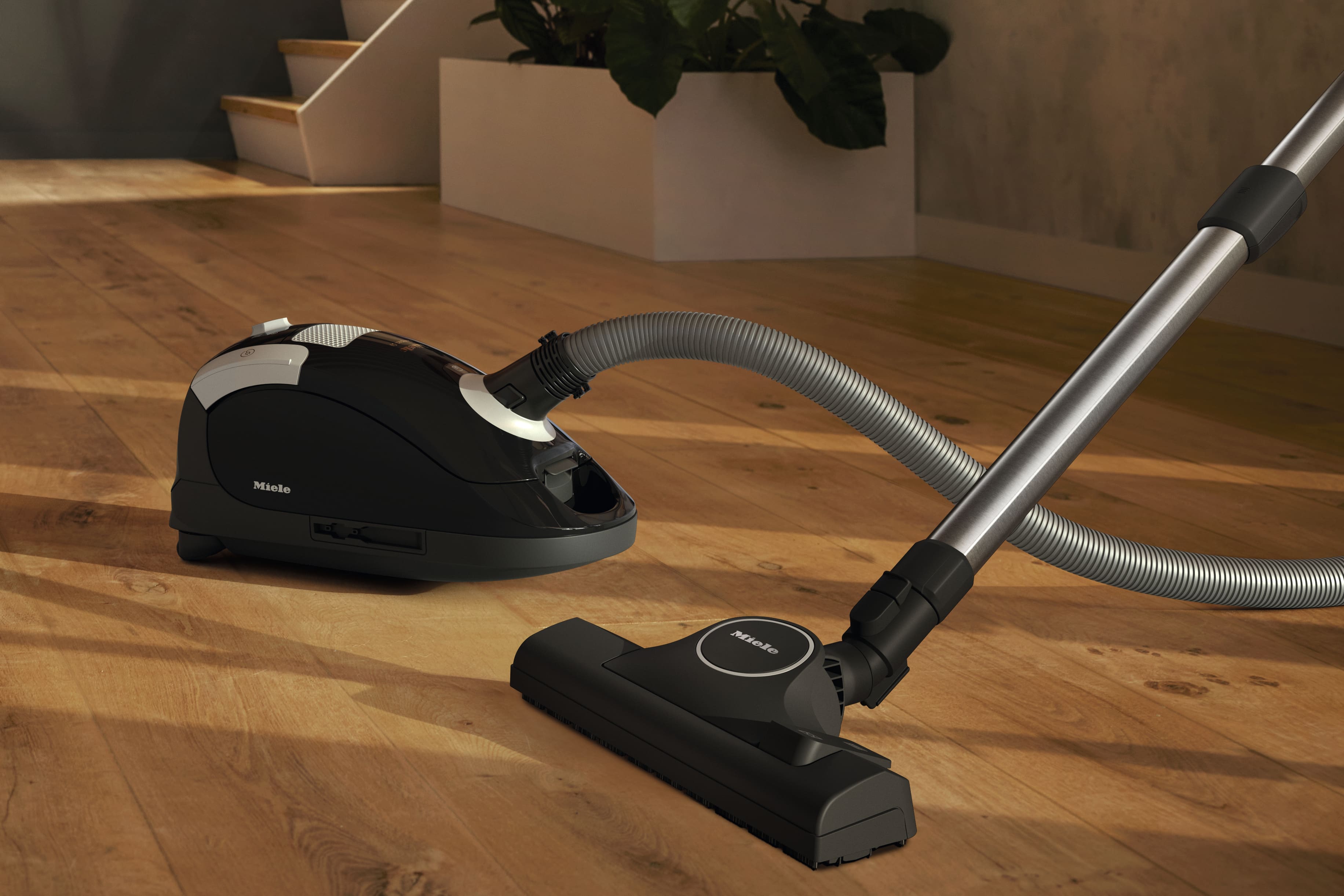 掃除機・クリーナー Miele Compact C1 SCAO 3 W Pure Suction Miele - Compact C1 HomeCare PowerLine - SCAO3 オブシディアン