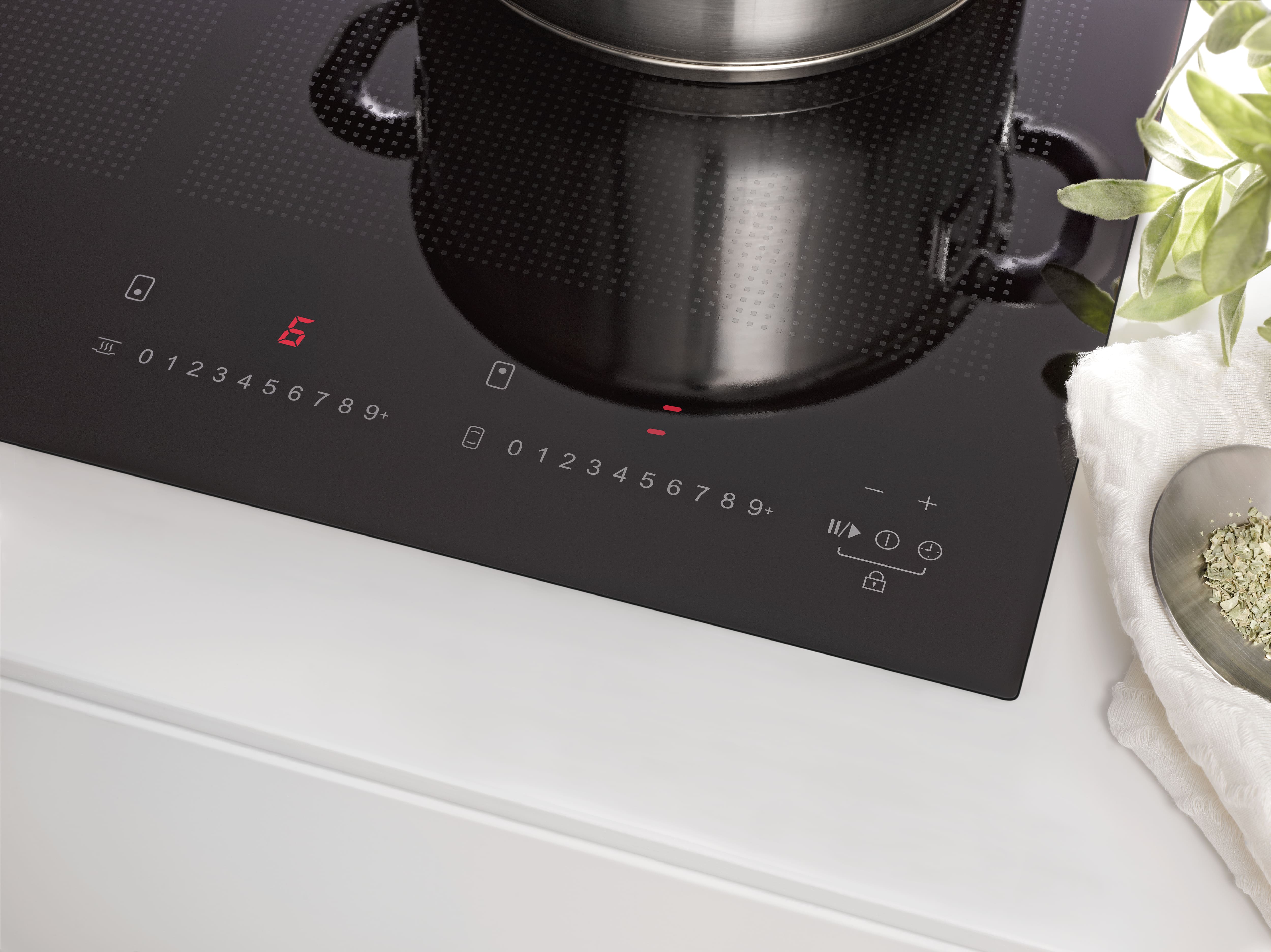 Miele - KM 6367-1 – Kochfelder - 4 Miele - KM 6367-1 – Kochfelder - 4
