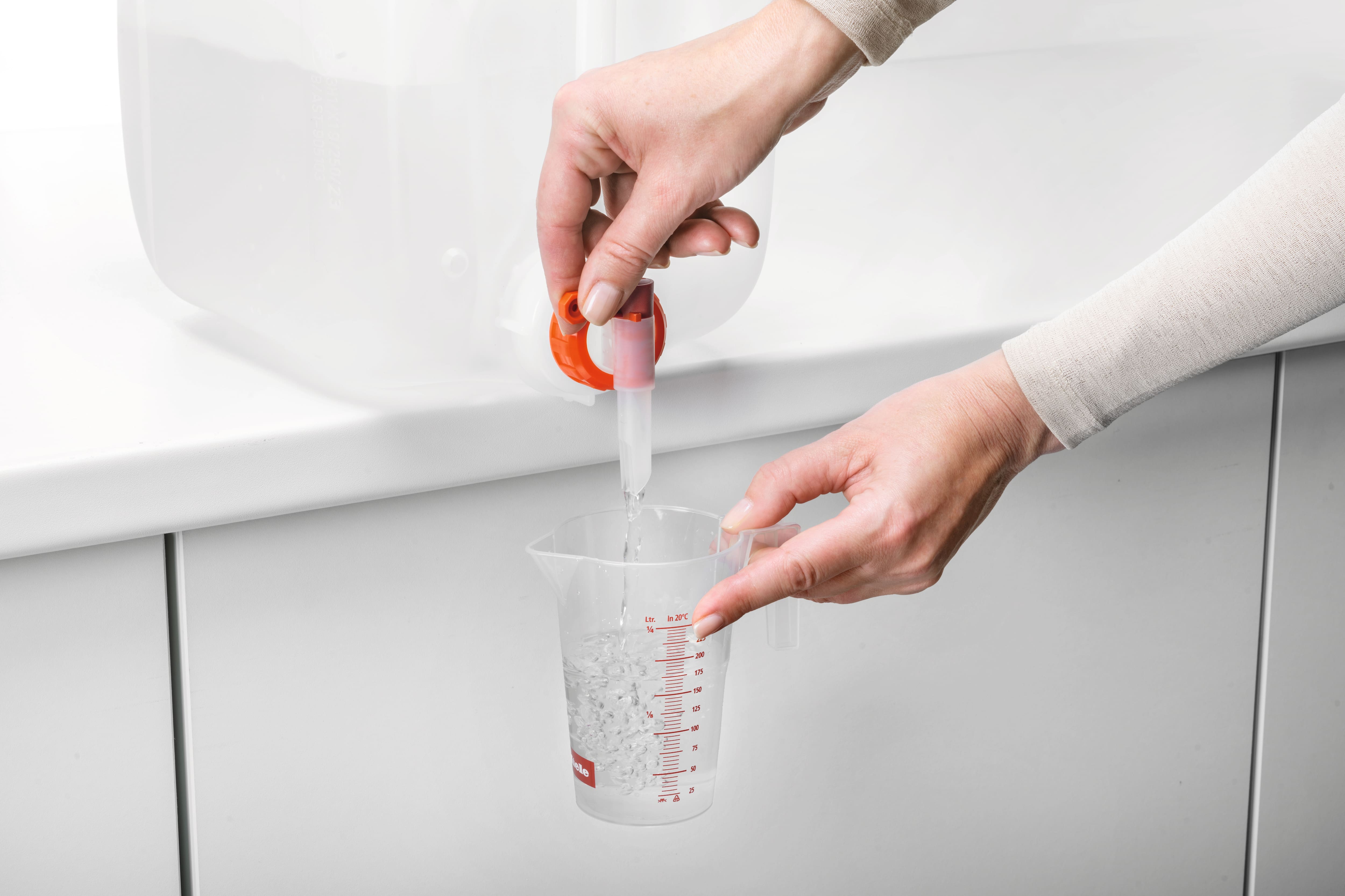Miele - MB1 250 – Reinigungsmittel ProCare Tex - 4