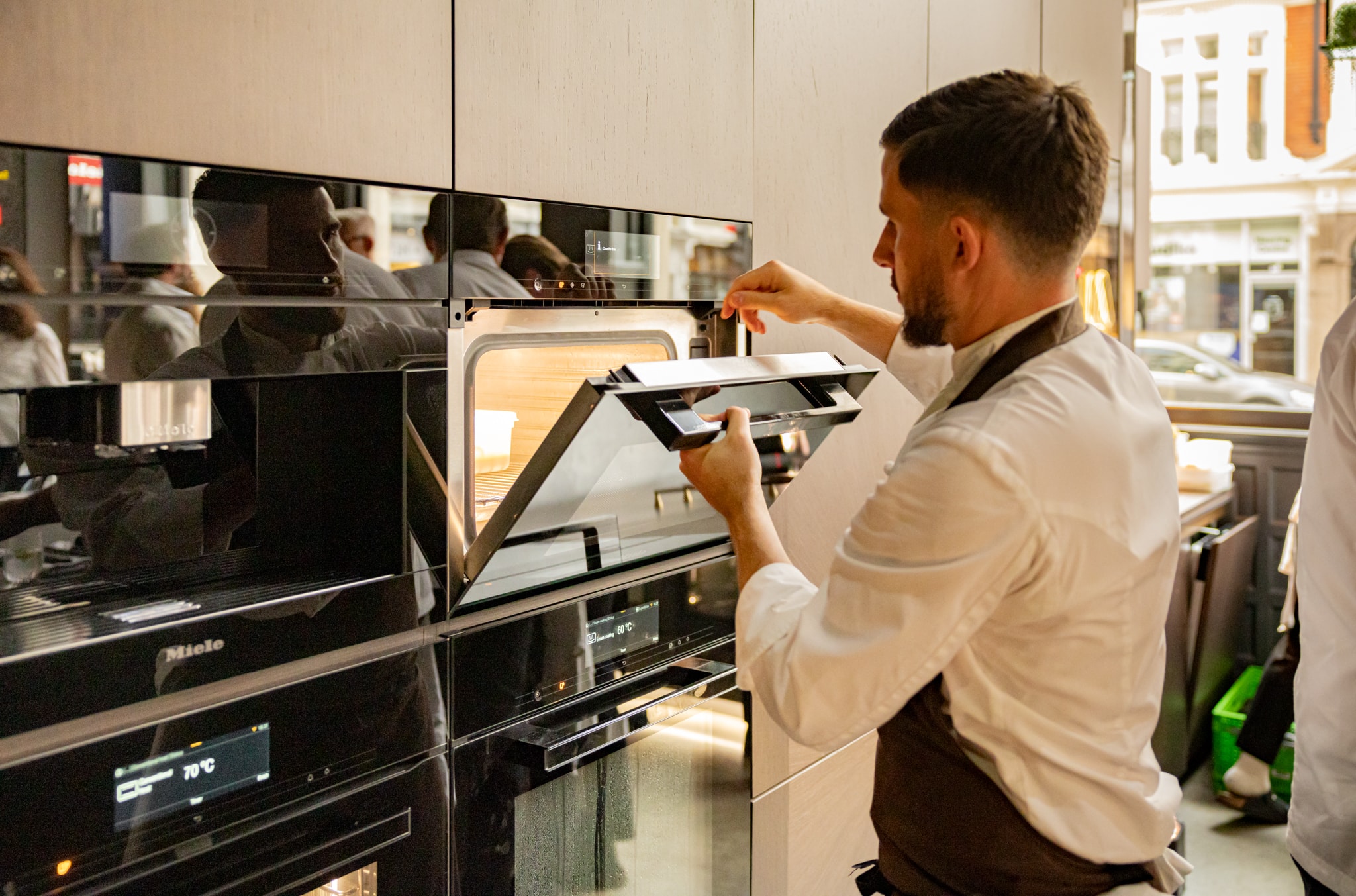 chef apre forno Miele