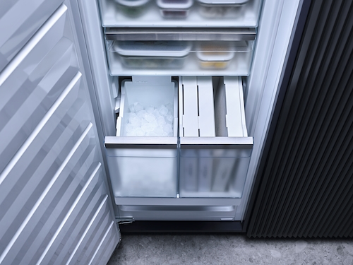 FNS 7794 E Integrated freezer product photo Laydowns Back View L