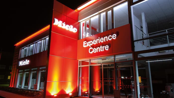 The facade of the Miele Experience Centre in Abingdon, GB