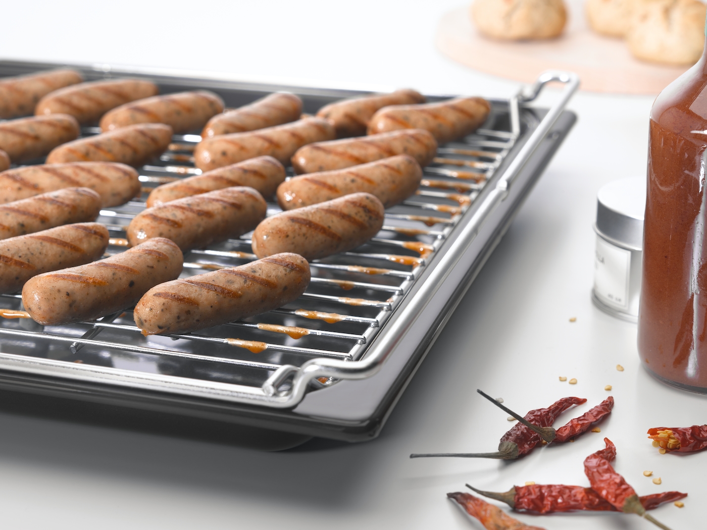 HBBR 72 Genuine Miele baking and roasting rack product photo Back View ZOOM