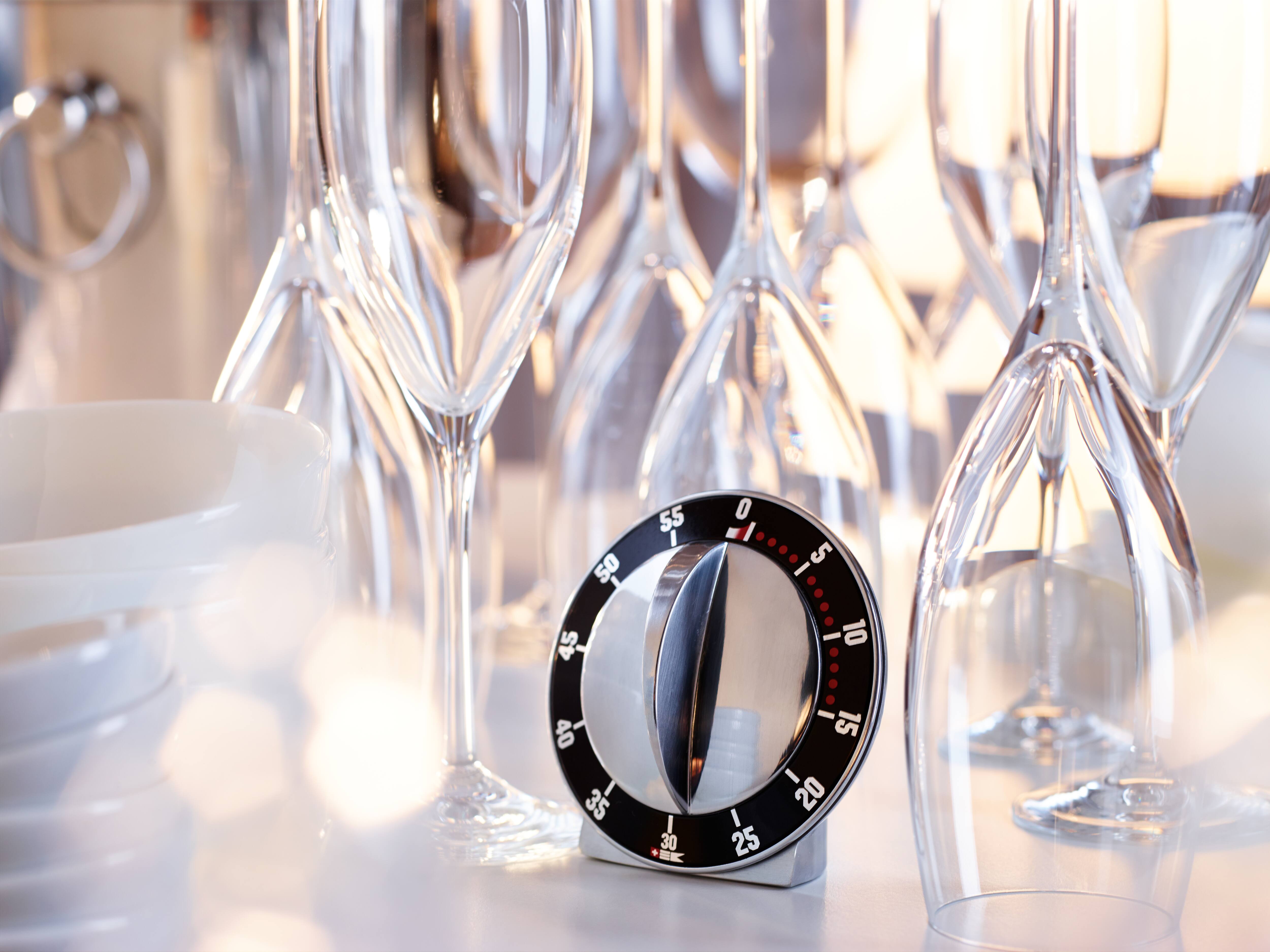 Clean dishware with turbo speed