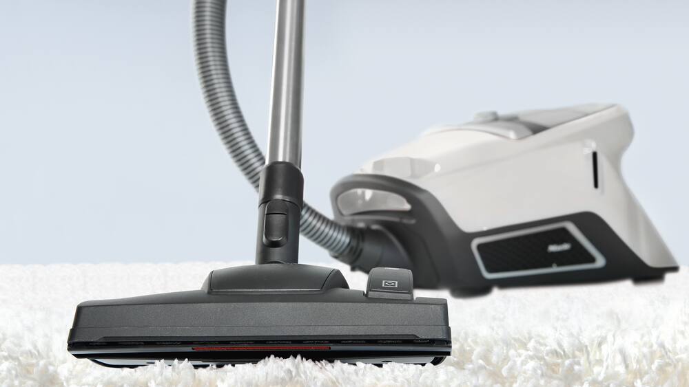 Bagless Cylinder Vacuum Cleaner Features Miele
