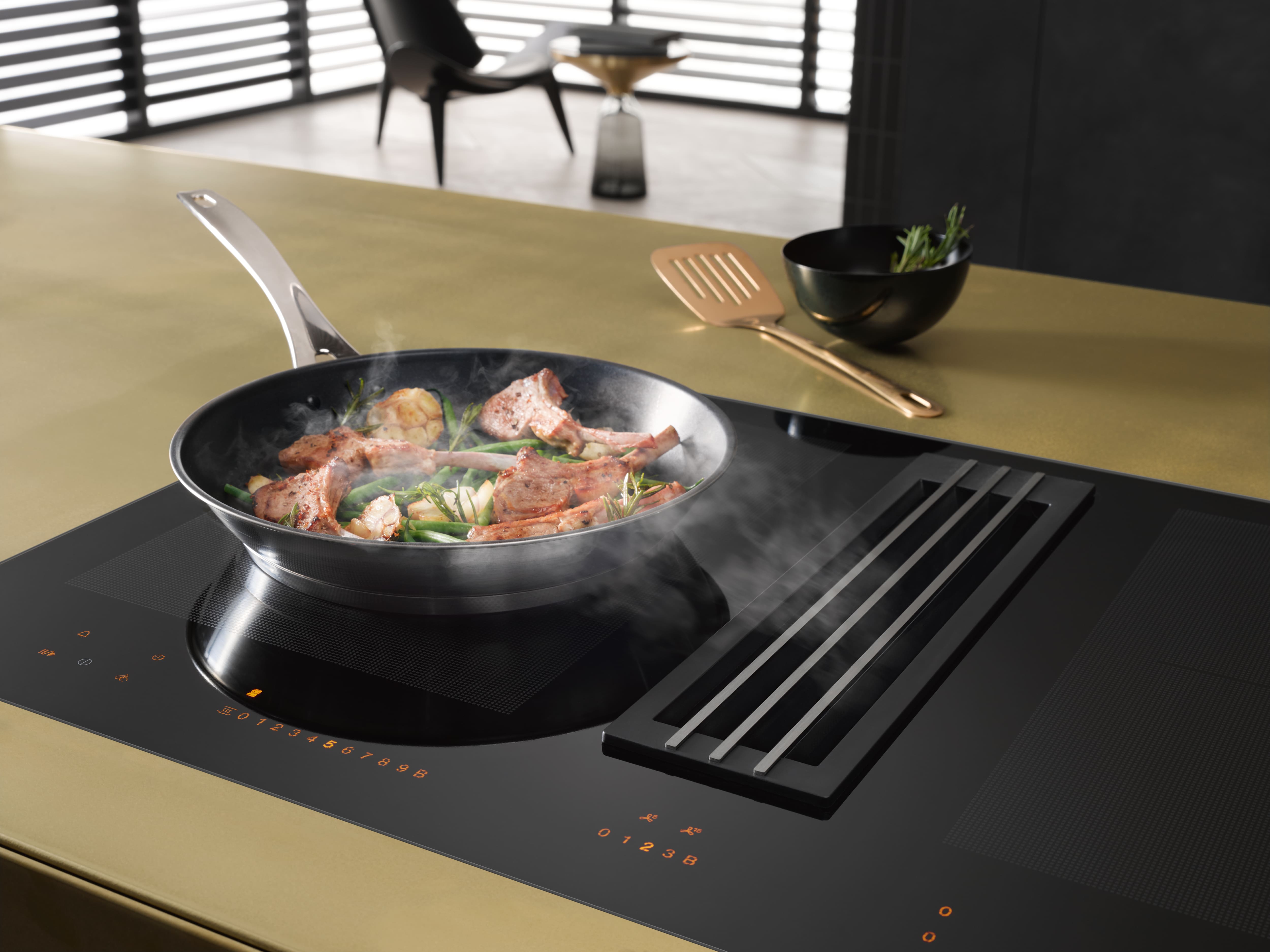 miele induction hob with extractor