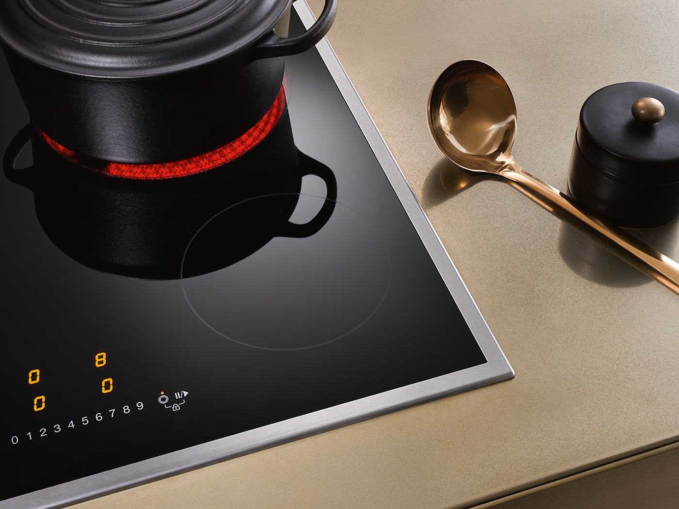 KM 6520 Electric cooktop with onset controls product photo Laydowns Detail View ZOOM