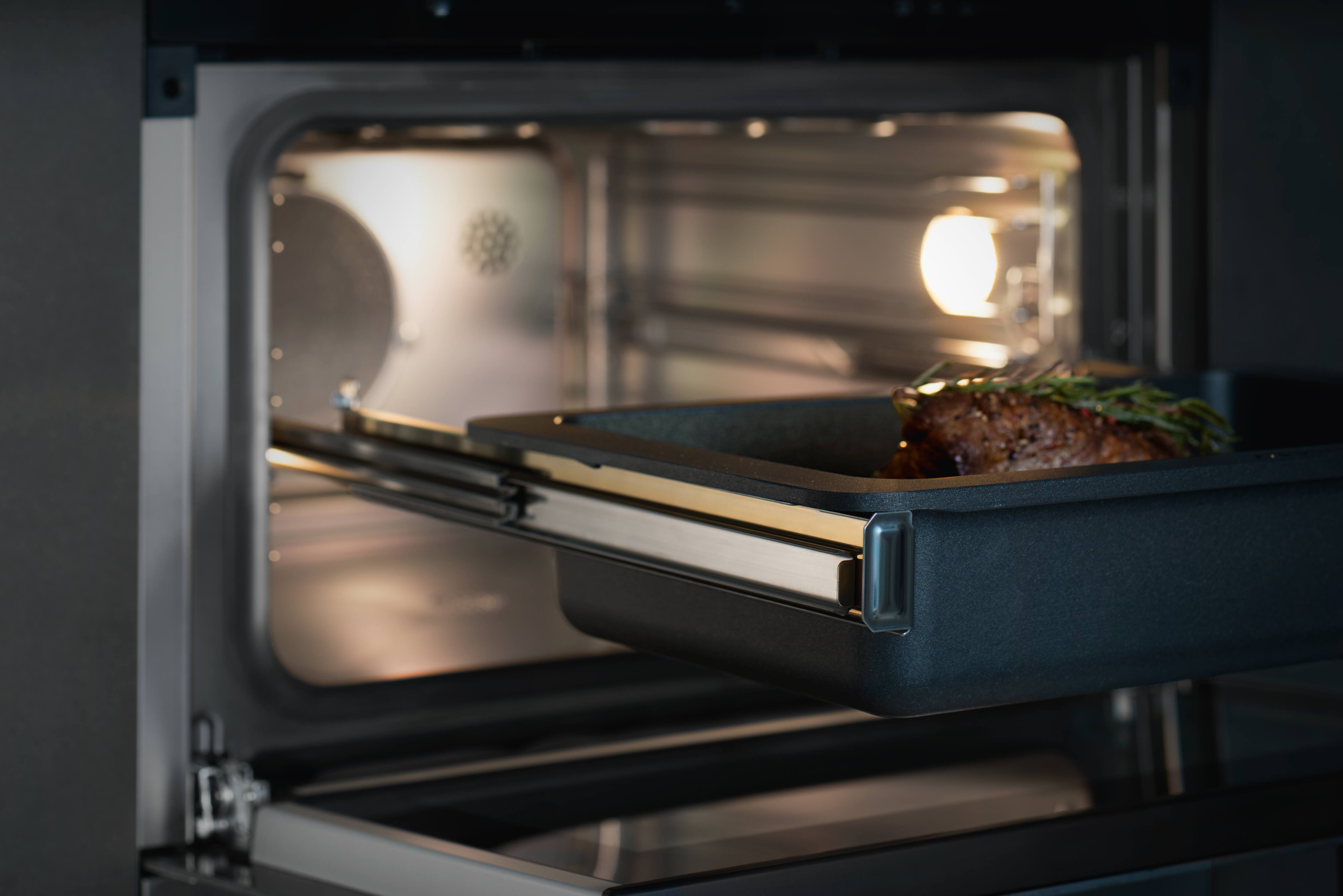 Miele Gerätepräsentation Combi-Dampfgarer - Zubehör