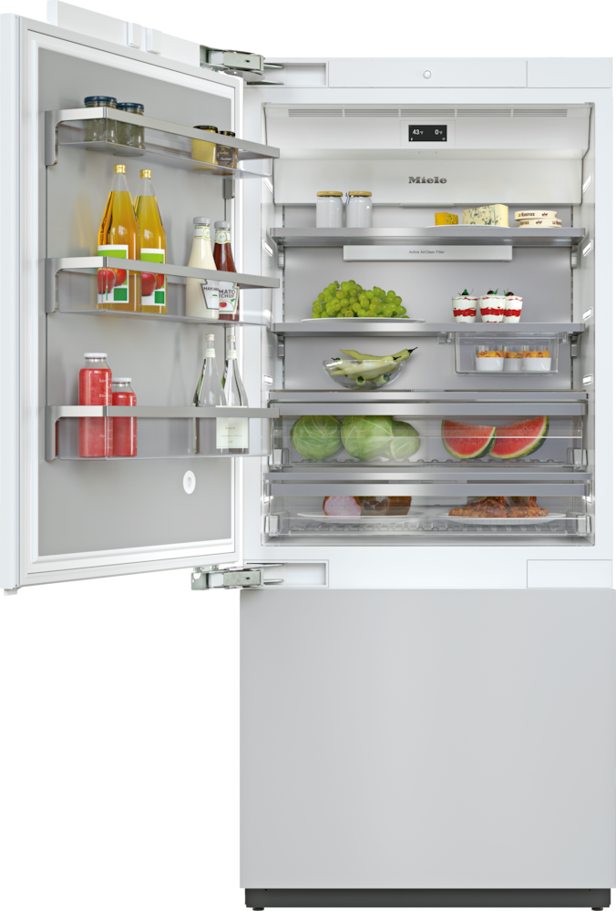 MasterCool™ fridge-freezer