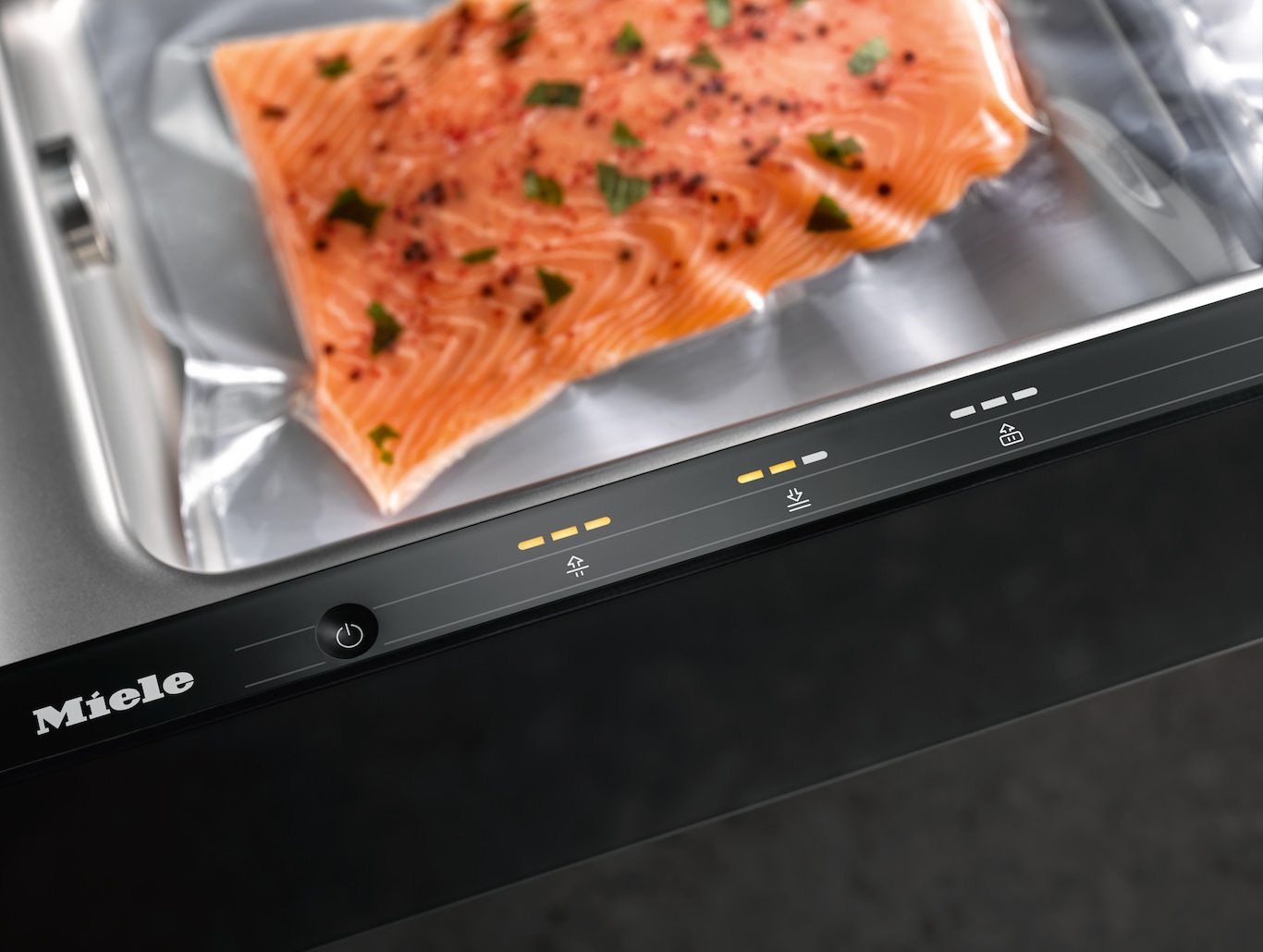 Dotykowy panel obsługi SensorTouch w szufladzie Miele EVS 7010