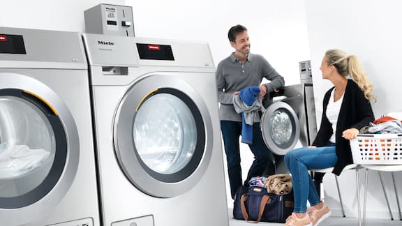 Tvättmaskin med betal-/bokningssystem