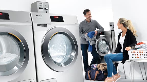 Tvättmaskin med betal-/bokningssystem