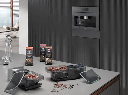 Miele Built-in Coffee Machine with CoffeeSelect & AutoDescale - Clean Touch  Steel