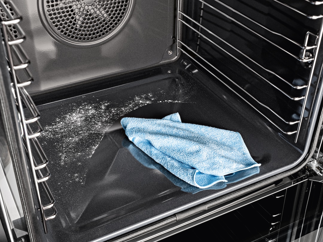 Pyrolytic cleaning