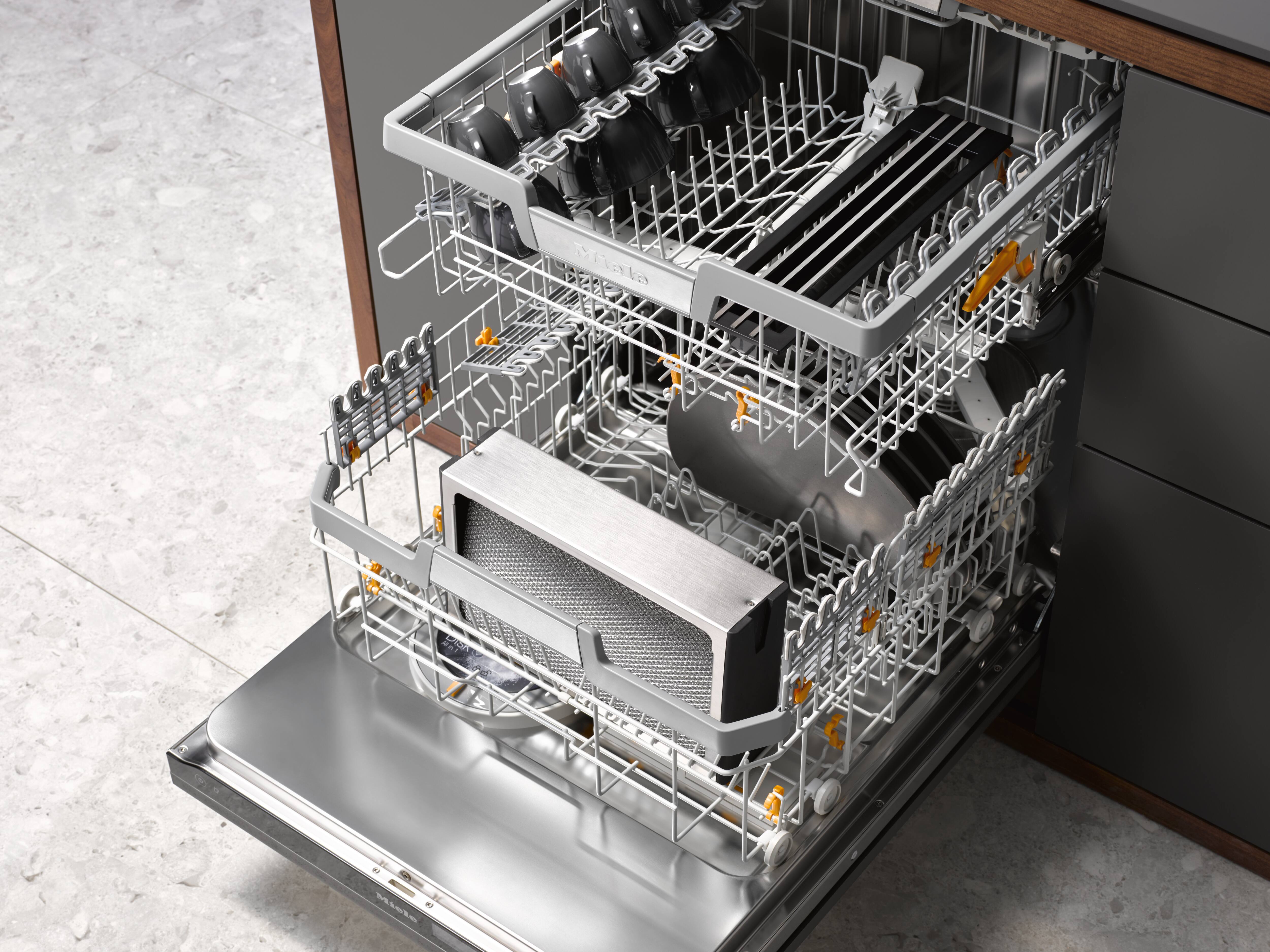 For high-performance cleaning in the lower basket