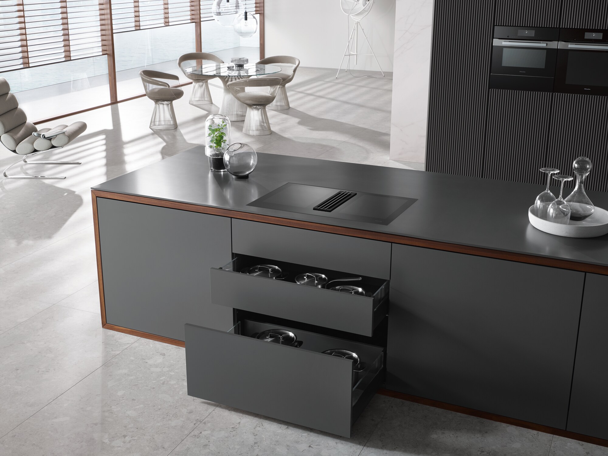 Induction Extractor Induction Hobs | Built-in Extraction | Features | Miele