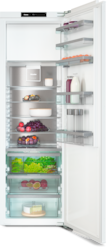 Beépíthető hűtőszekrény PerfectFresh Active a kiváló frissességhez, FlexiLight 2.0 és 4*-os rekesz.