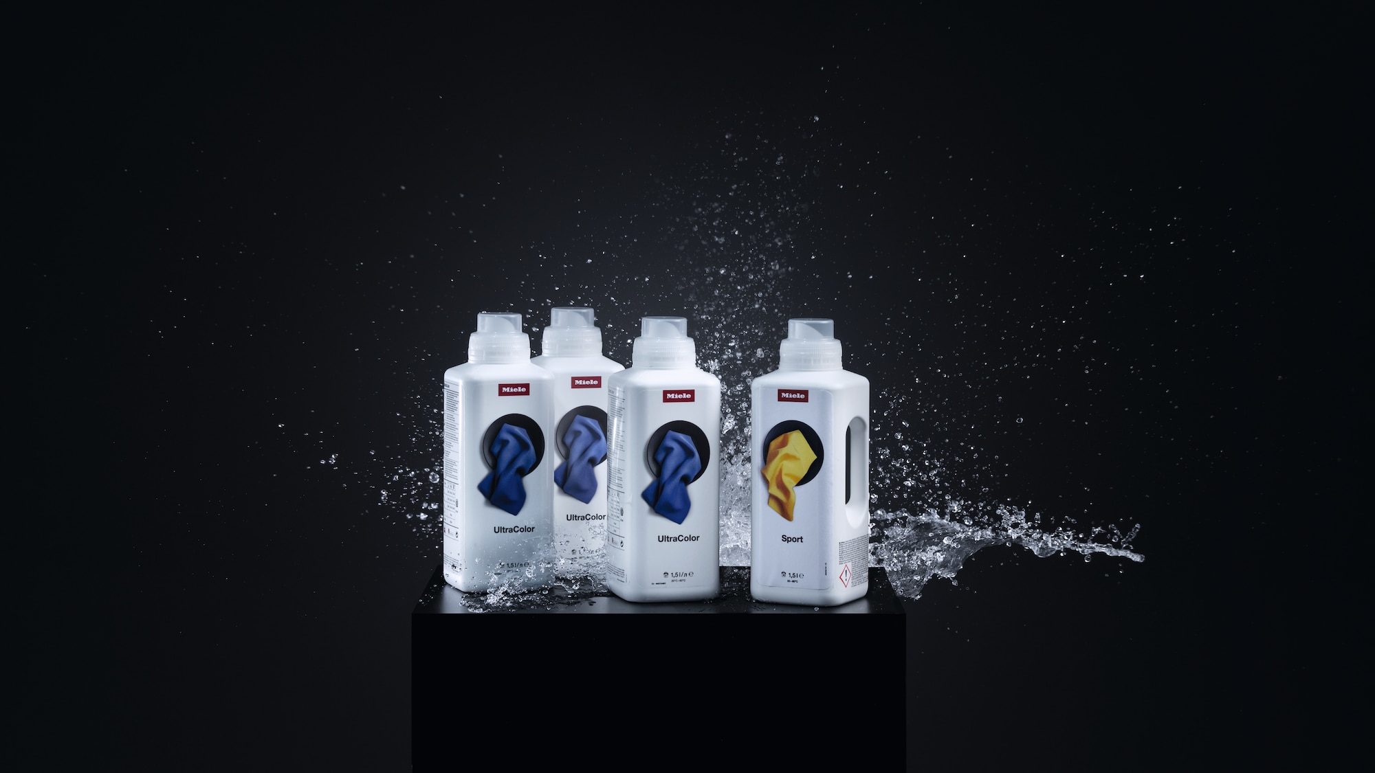 Miele Waschmaschine mit dem automatischen Dosiersystem TwinDos, UltraPhase Waschmittel und Kleidung