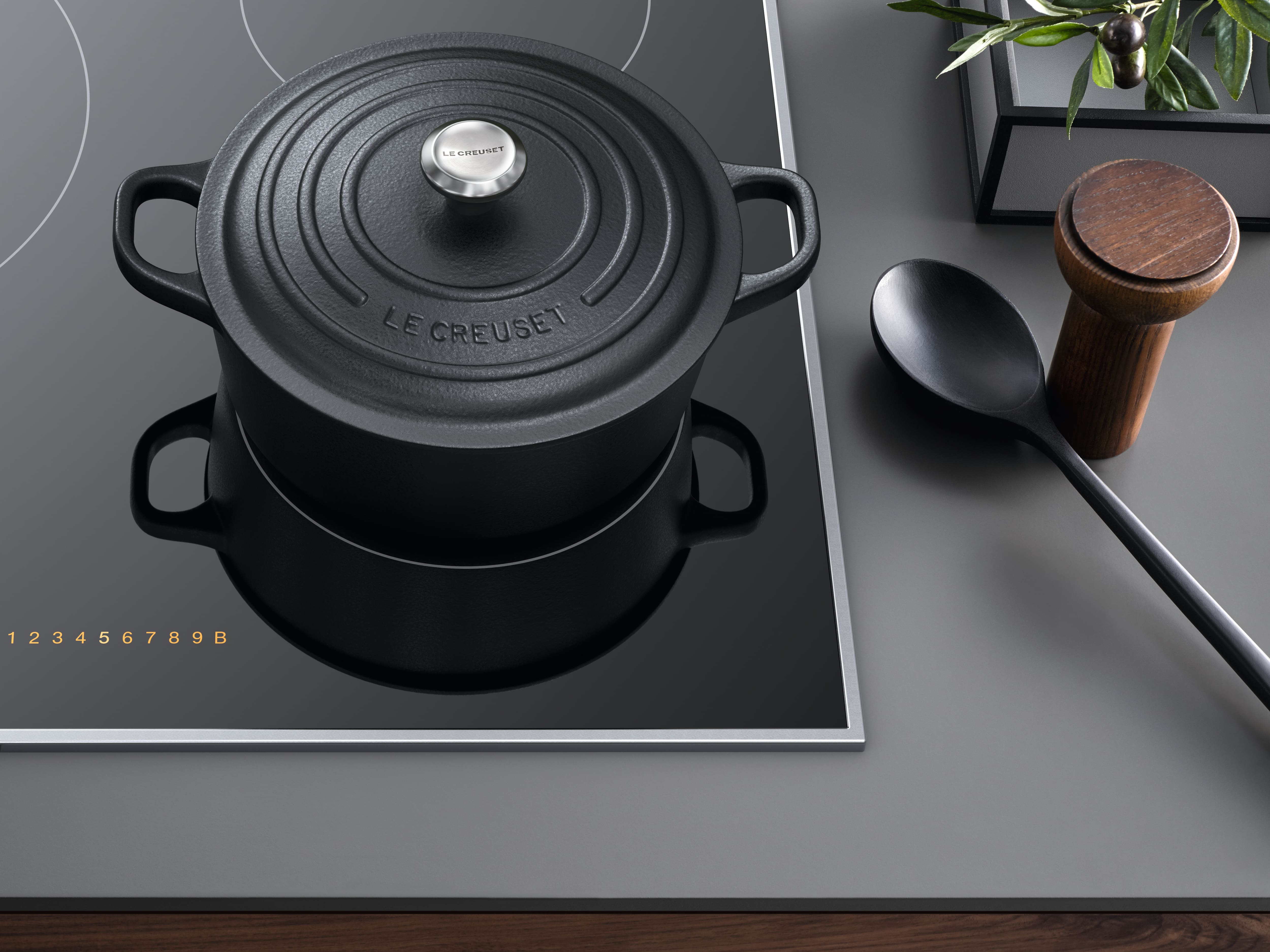 Just position your pot and start to cook
