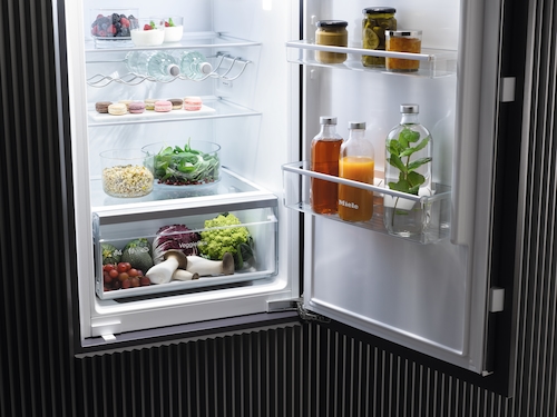 Įmontuotas šaldytuvas su šaldikliu ir automatiniu intensyviu vėsinimu, aukštis 1.22 m (K 7326 E) product photo Laydowns Back View L