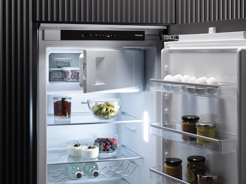 Iebūvējams ledusskapis ar saldētavu un automātisko intensīvo dzesēšanu, 1.22 m augstums (K 7326 E) product photo Laydowns Back View L