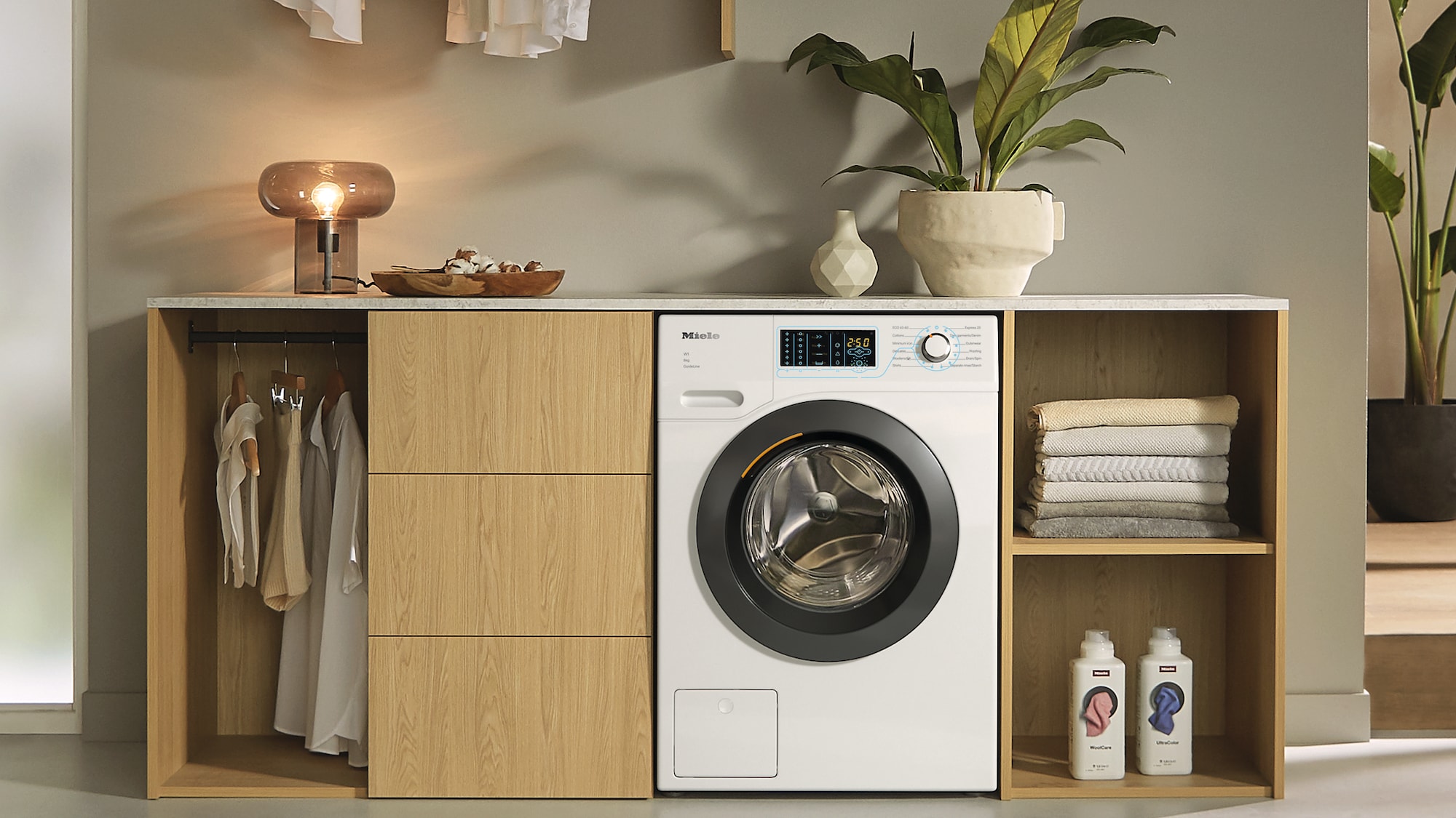 Image shows Miele GuideLine washing machine for blind and visually impaired people