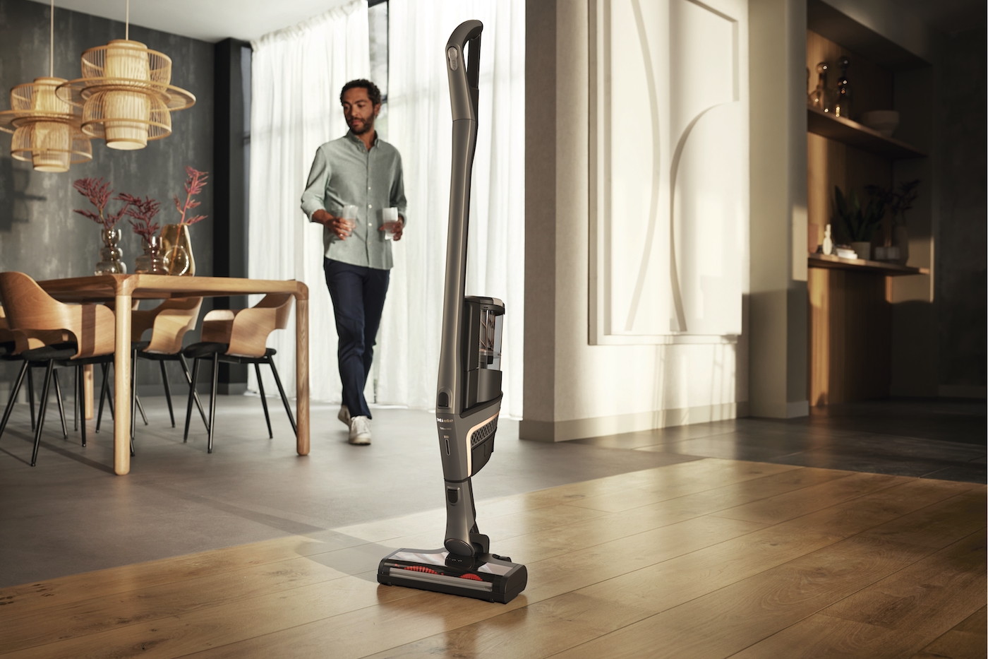 Triflex HX2 Pro Cordless stick vacuum cleaners product photo Laydowns Detail View1 ZOOM