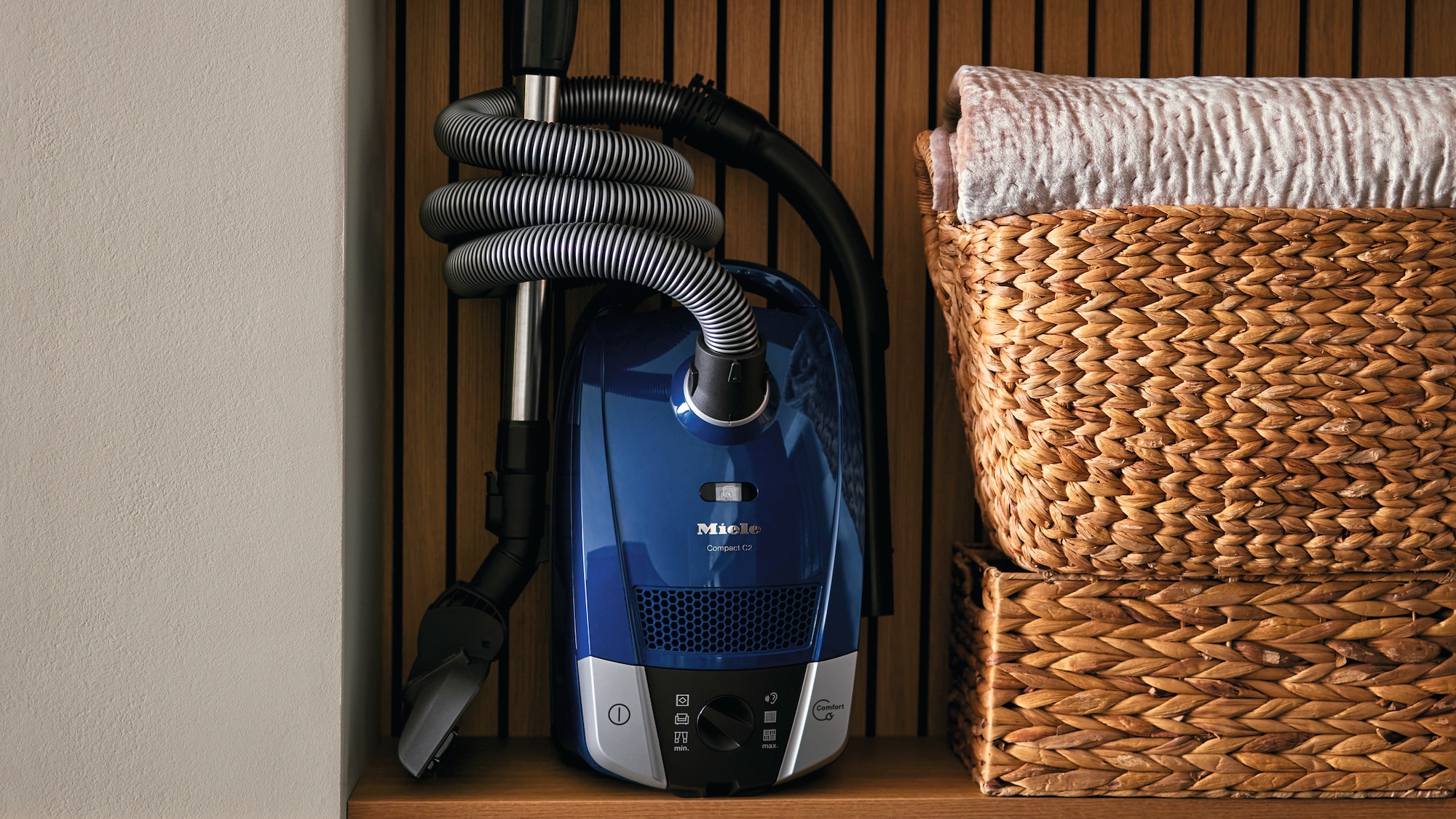 Image of a Miele Compact C2