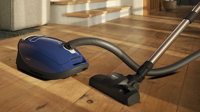 Image of a Miele bagged vacuum cleaner