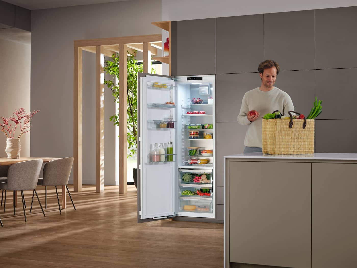 Miele K 7747 C Ankastre buzdolabı, 178 cm niş yüksekliği Miele K 7747 C Ankastre buzdolabı, 178 cm niş yüksekliği
