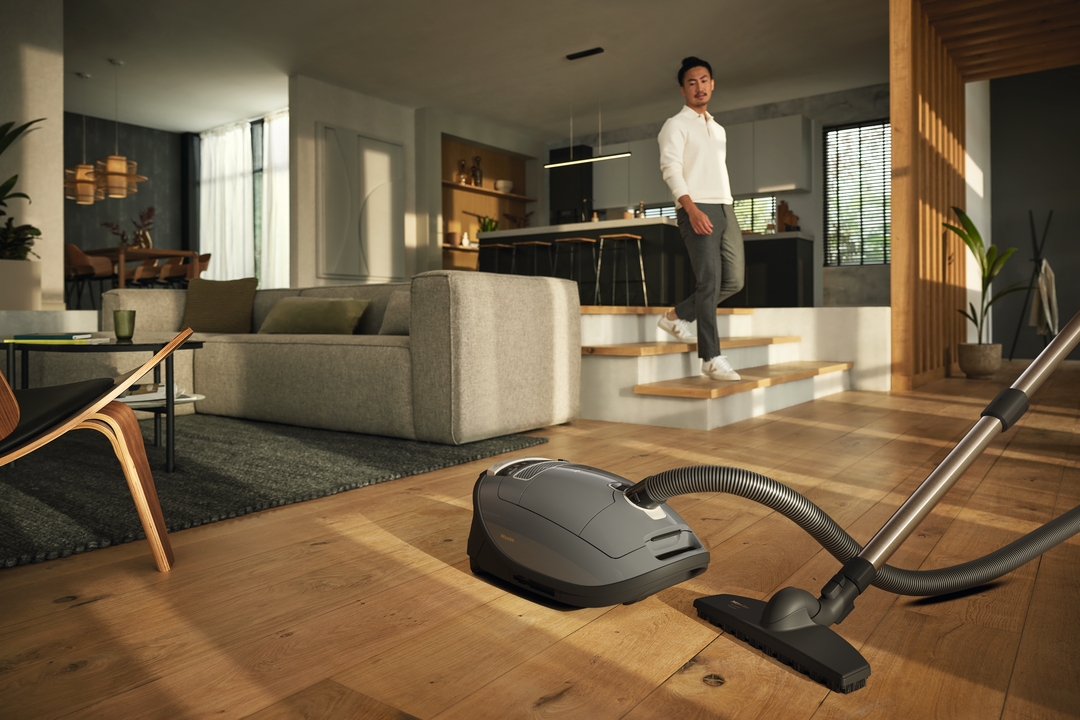 Miele Complete C3 125 Gala Edition Graphite grey Vacuum cleaners