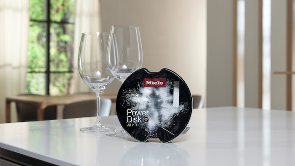 Miele PowerDisk with wine glasses