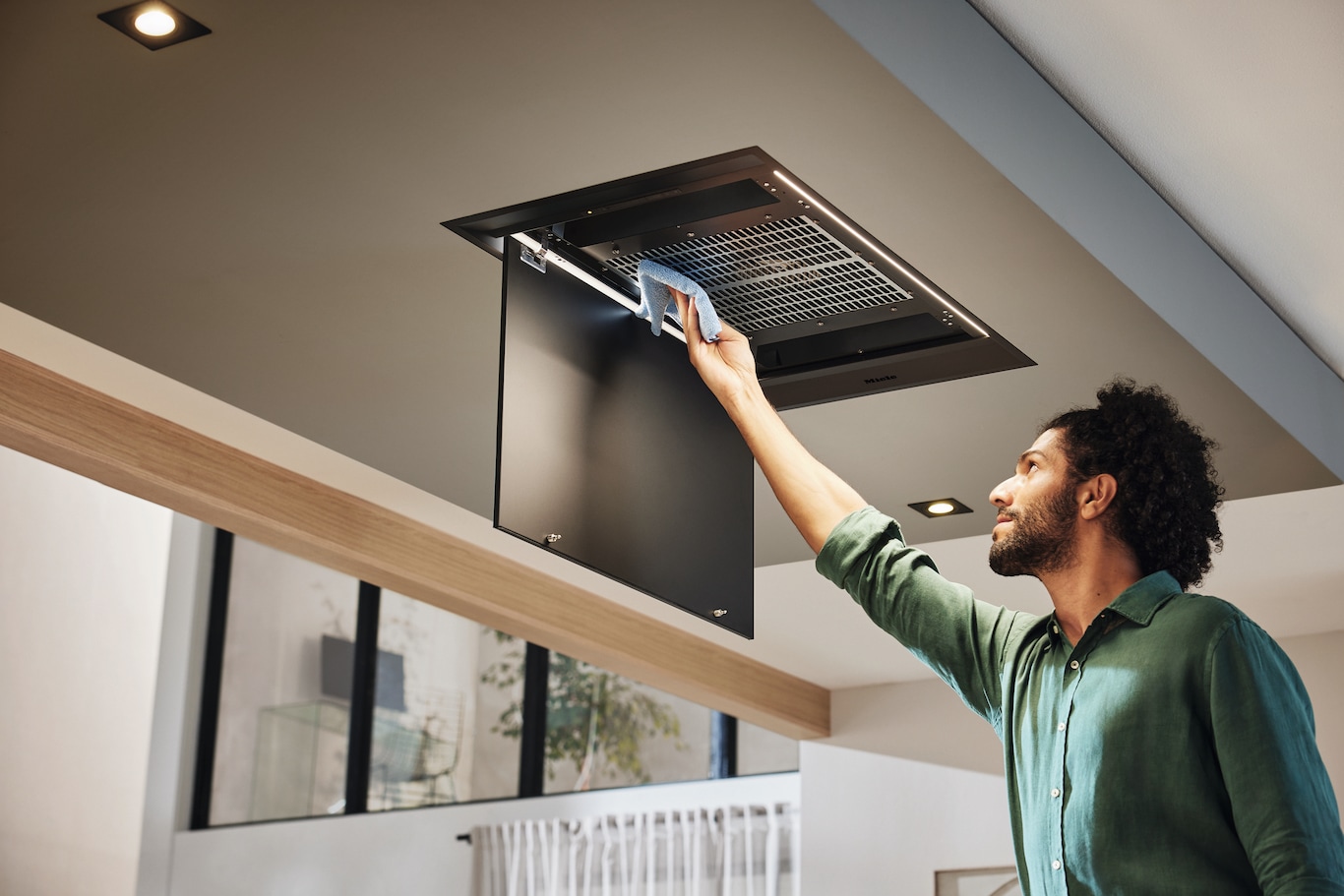 Miele CleanCover – łatwe do czyszczenia wnętrze okapu