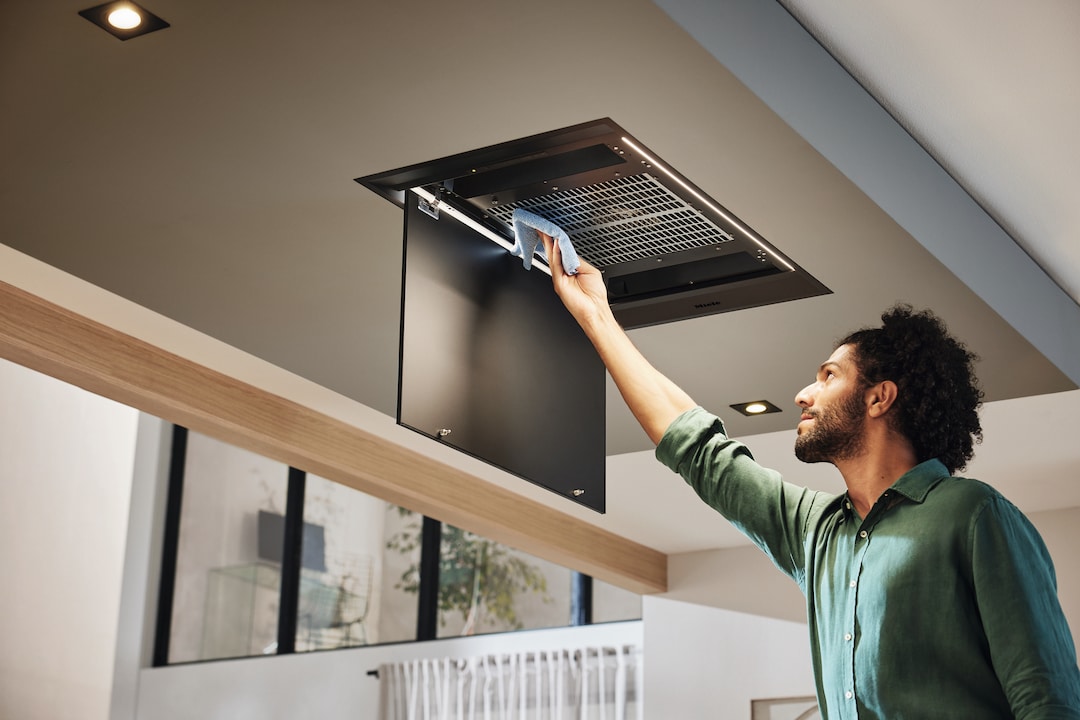 Miele CleanCover – gładkie, łatwe do czyszczenia wnętrze okapu