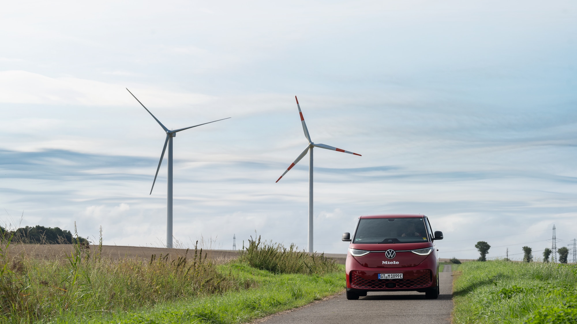 Miele electric vehicle in the countryside