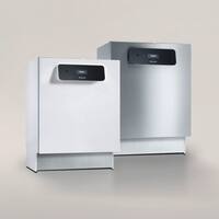 Von links nach rechts stehen die Frischwasserspülmaschinen SmartBiz, MasterLine und ProfiLine nebeneinander vor einem grauen Hintergrund.