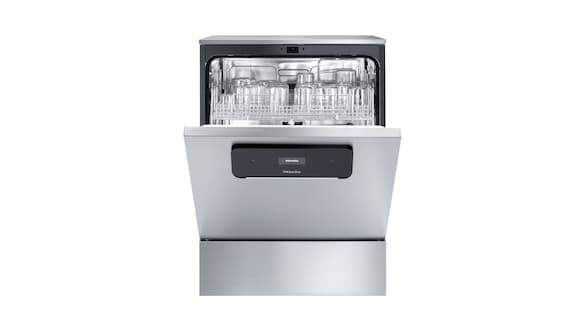 Front view of a half-open ExploreLine laboratory washer with standard equipment.