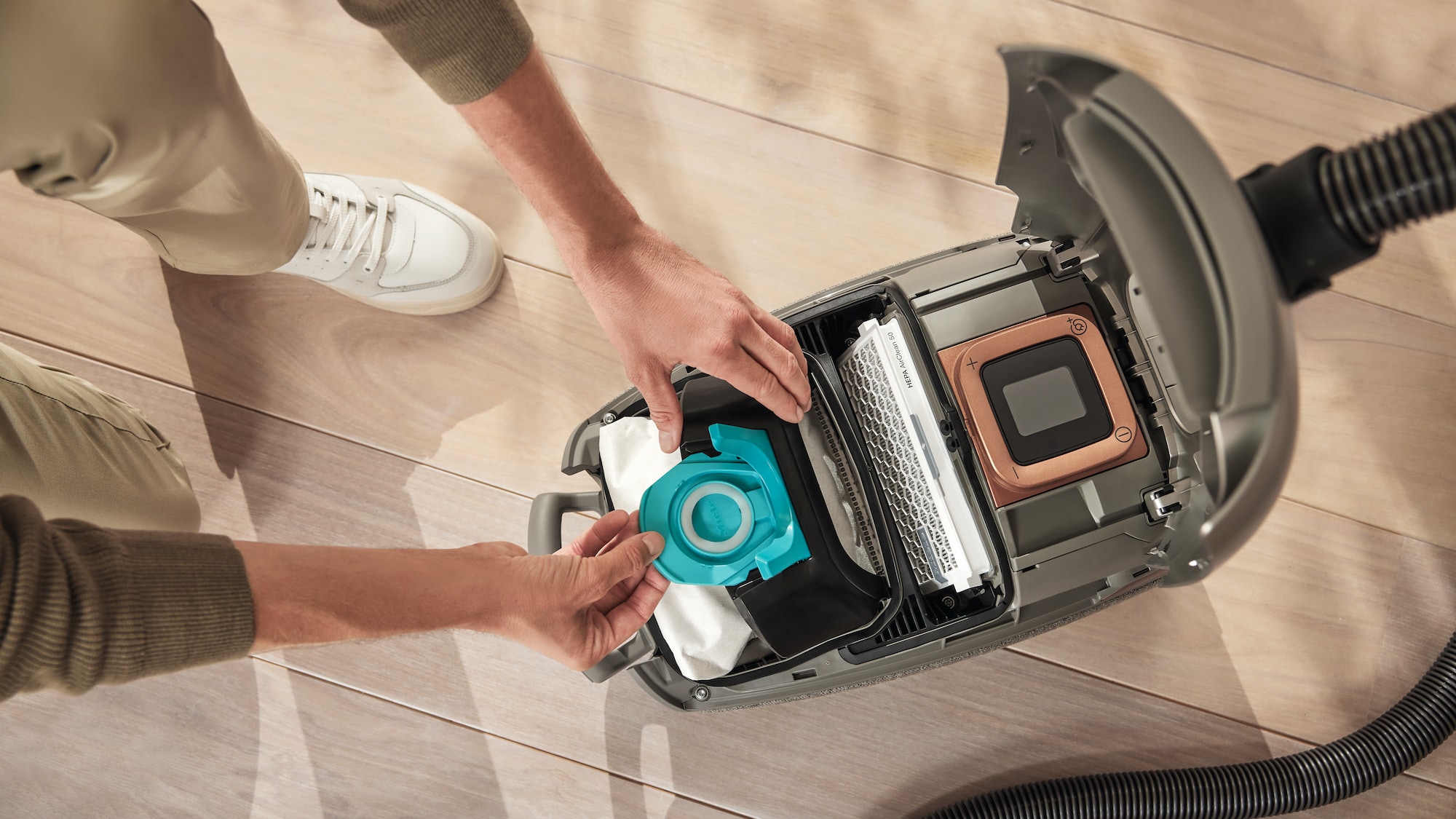 Aspirateur et sac à poussière Miele