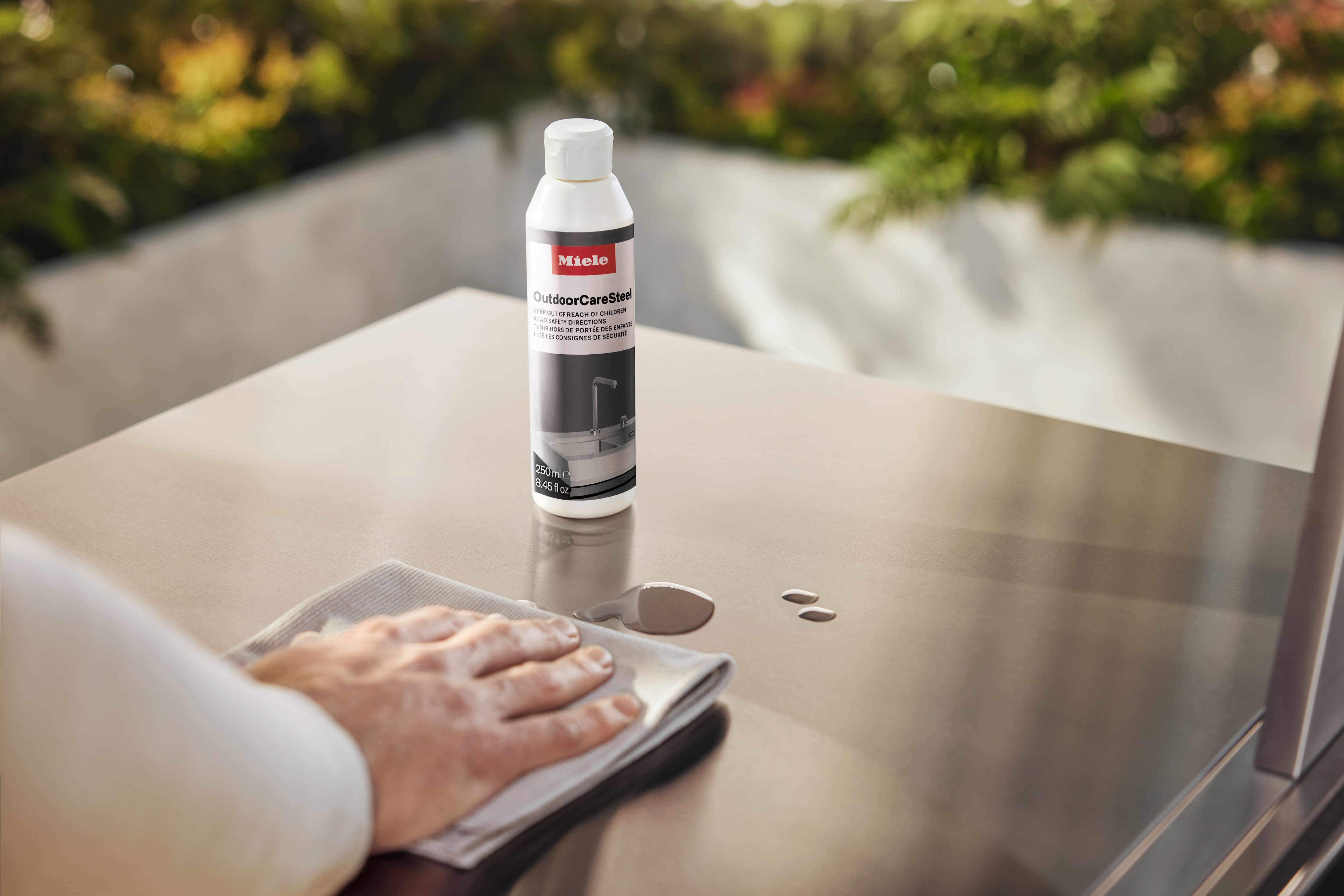 Miele - OutdoorCare Steel 2501 – Gerätepflege - 2