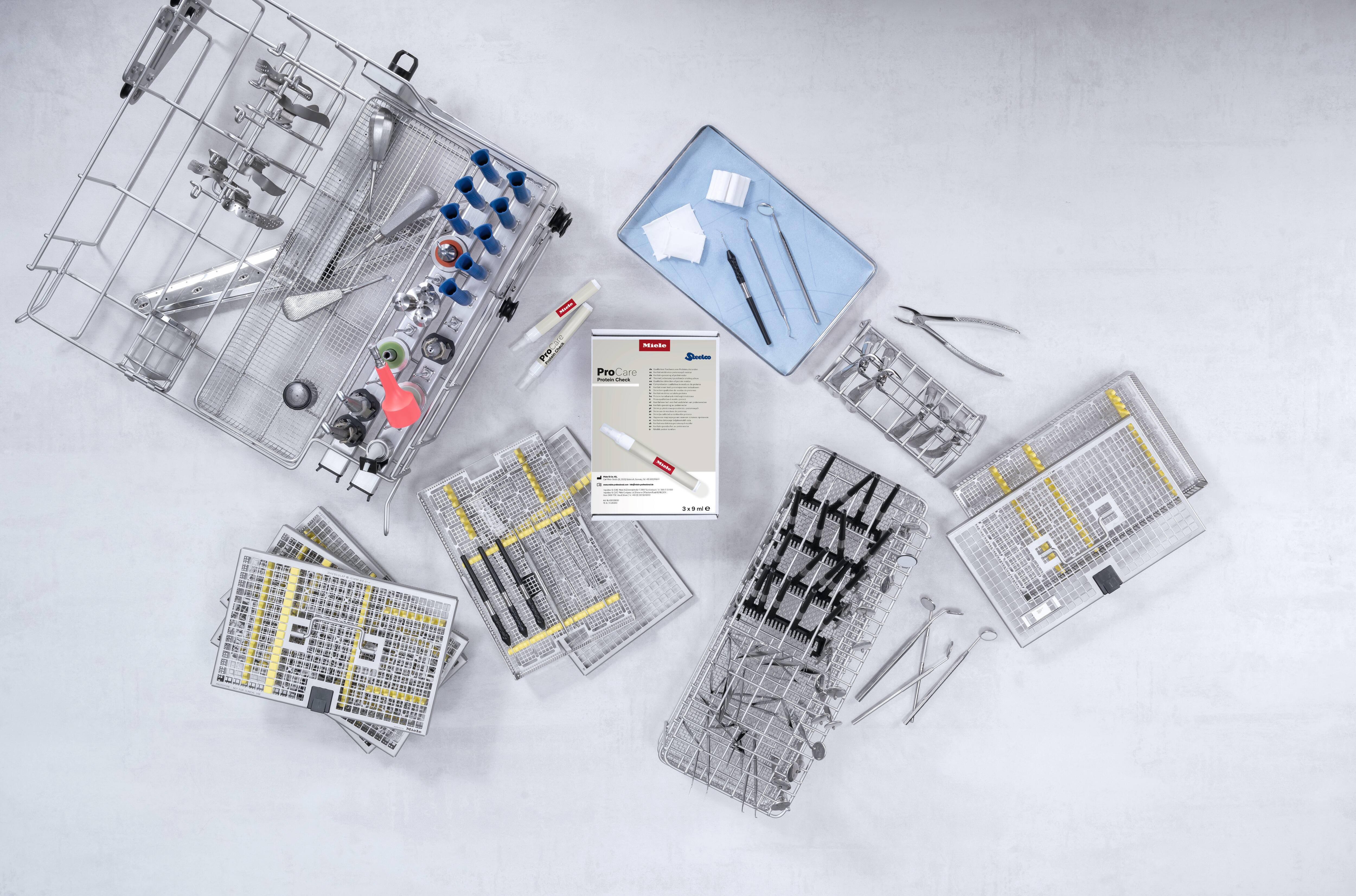 ProCare Protein Check umgeben von Zahnarztutensilien.
