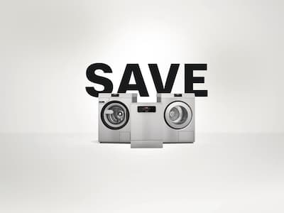 Reklame for Miele Professional: Tre kommercielle apparater på en neutral baggrund. Over disse står ordet »SAVE« med store sorte bogstaver.