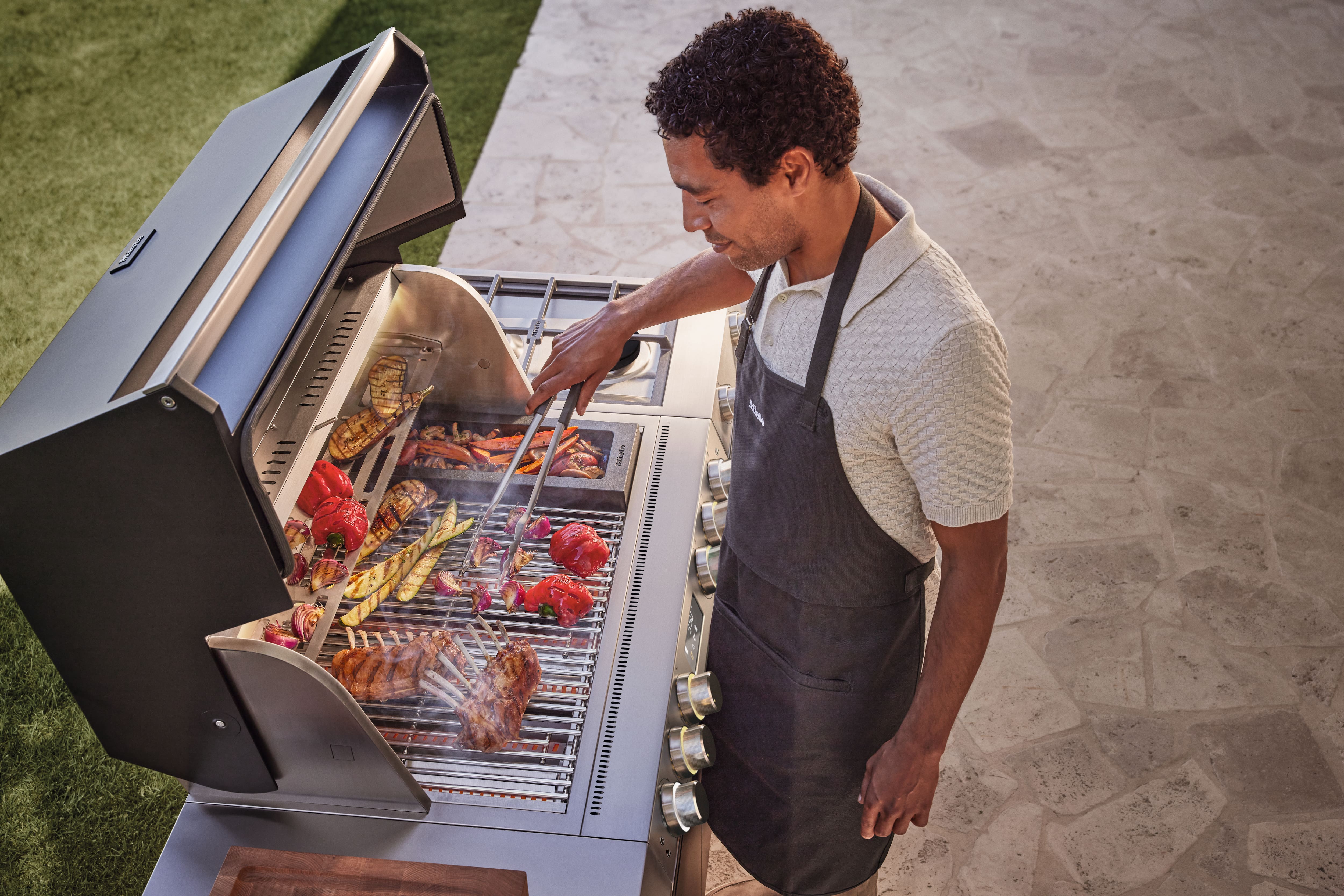 Miele - Dreams – Fire Pro L 4P Einlegeboden – Grillen und Kochen - 6