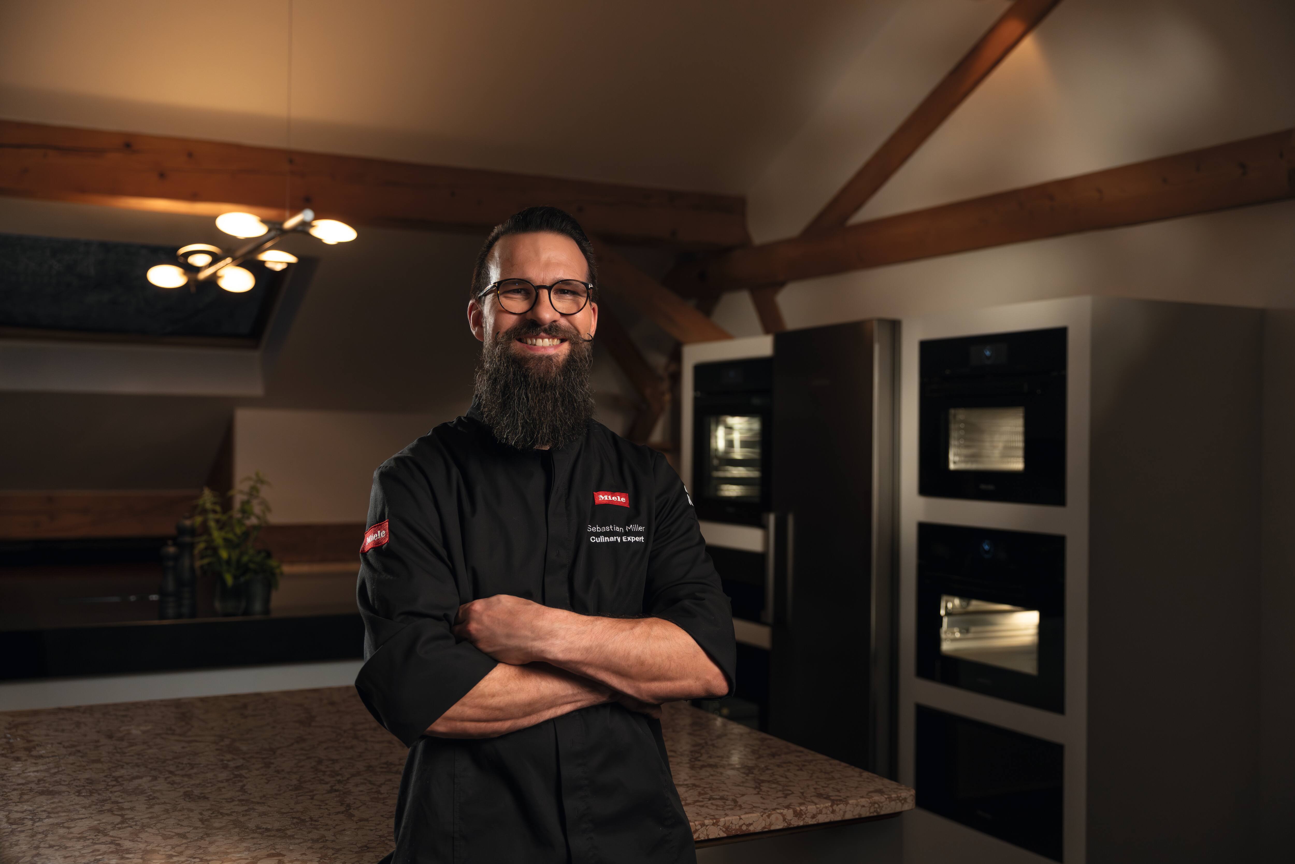 Sebastian Miller in seiner Kochschule