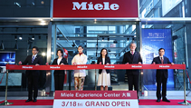 「Miele Experience Center 大阪」3月18日オープン。 トラウデン直美さん・本間美紀さんをお迎えしてグランドオープンイベント開催