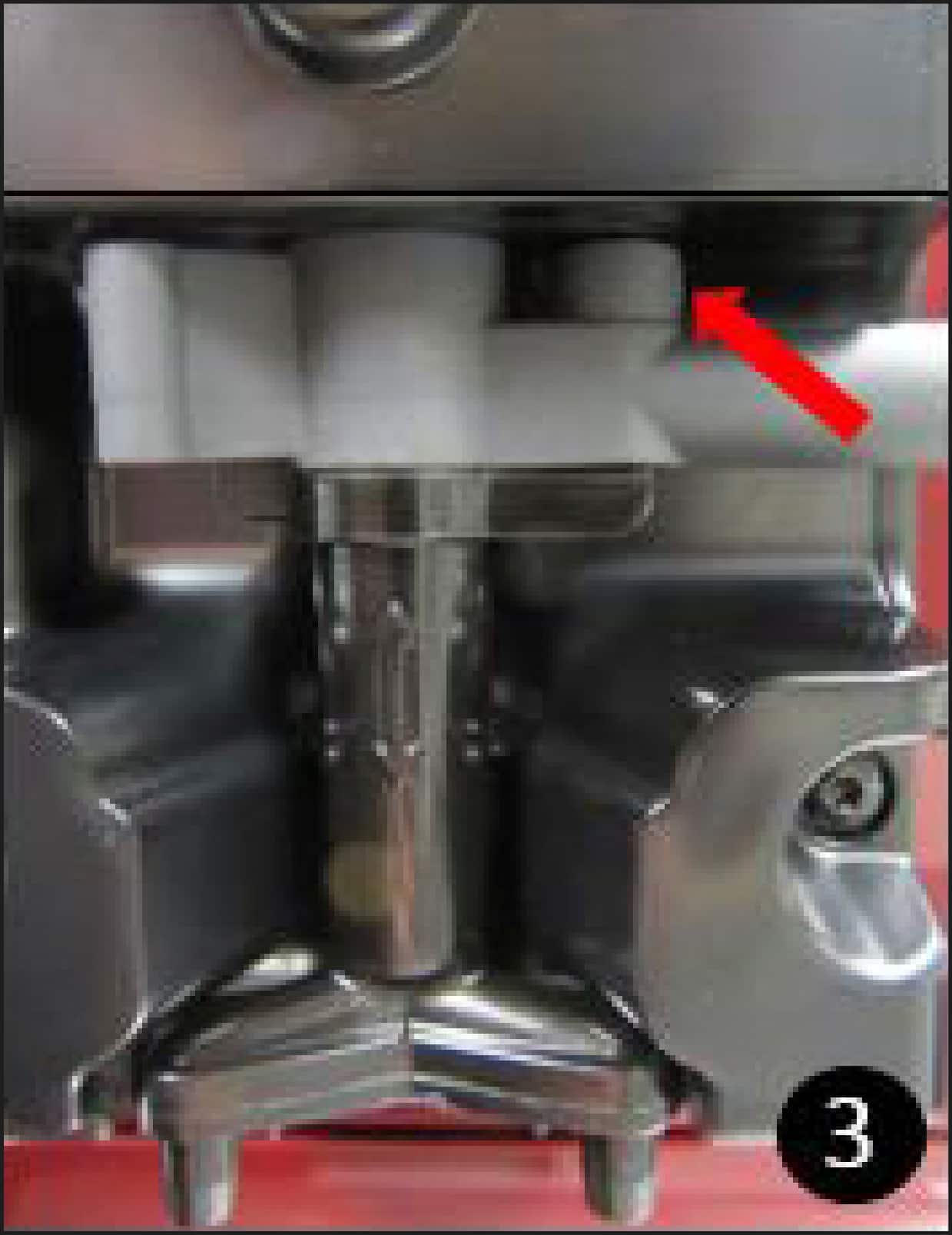 Suction nozzle inserted correctly | Central spout | Countertop coffee machine